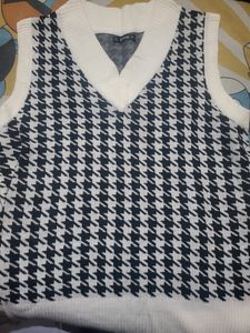 Shien Authentic Sweater Vest Unisex