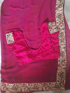 Bandhej Print Saree With Beautiful Border