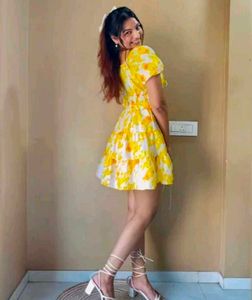 Women Cute Yellow White Frock
