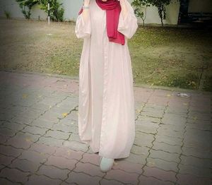 ELEGANT ABAYA