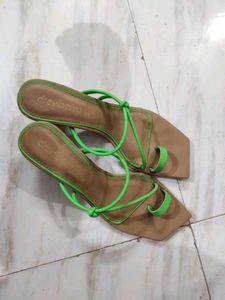 Dressberry One Toe Block Heels With Knott Details