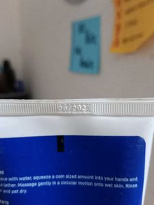 The Best Essentials Vitamin C Face Wash