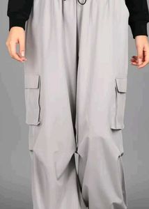 Grey Cargo Pants - Trendy &amp; Comfy