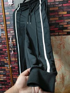 Urbanic Trackpants Size m