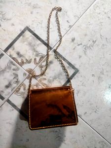 Hanging Wallat, Baby, Girl