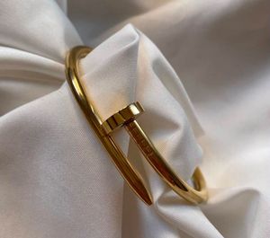 Gold-Plated Slip On Bracelet🔮