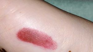 Lotus Ecostay Lip Crayon