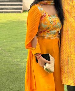 Indo western haldi outfit💛