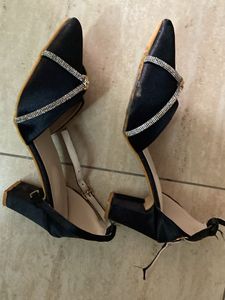 Clog London Casual Shoes