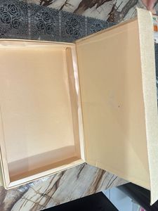 Empty Vintage Gifts Packaging Box