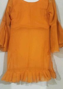 Kurti,with trendy sleeves and translucent waist.