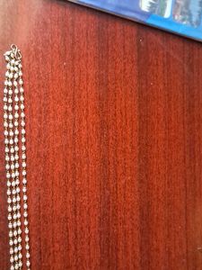 A PEARL NECKLACE