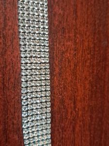 A Sparkling Choker