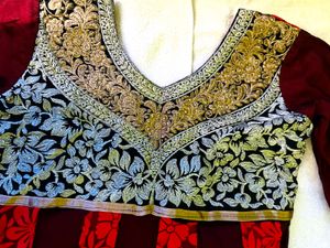 GRAND NET-EMBROIDARY TOP