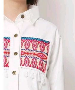 Embroidered White Denim Jacket💓