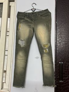 skinny fit jeans