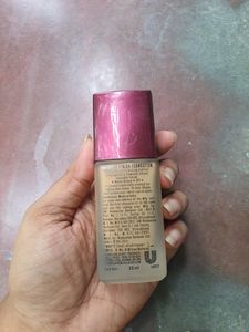 Lakme Invisible Foundation (Shade 02)