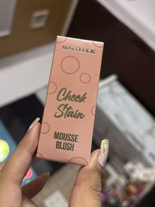 Mattlook Cheeck Stain Mousse Blush