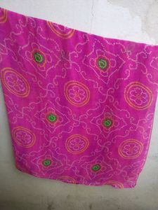 bandhni beautiful pink saree for daily wear.It is soft cloth.