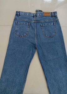 Light Wash Straight Leg Jeans