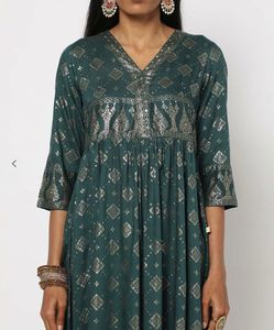 Avaasa Emerald Green Printed Anarkali Kurta