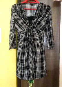 Chic Plaid Dress with Ring Detail