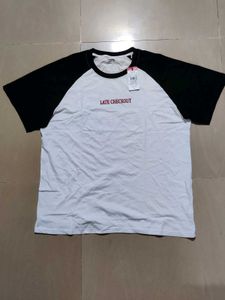 Yousta Relaxed Fit Tshirt