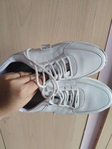 HEEL WHITE SHOES