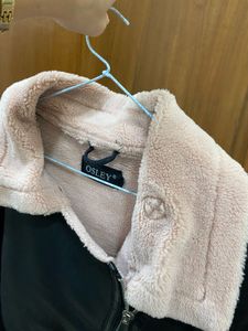 Unisex jacket  can be worn by size 34-38