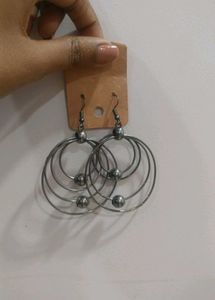 4 Pairs Of Earrings