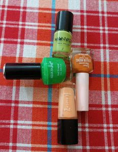 Set Of 4 Nailpolishes