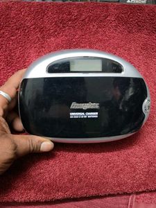 Battery Charger (Hope Working)