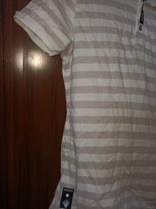 T-shirt For Men And Women Both Can Use