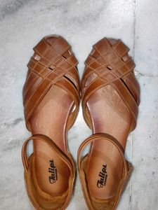Flats/Sandals