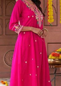 Elegant Pink Embroidered Kurta Set