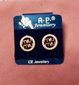 Beautiful AD Stund Earrings