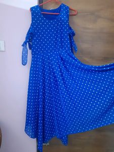 A Beautiful Blue & White Polka Dot Printed Gown💙