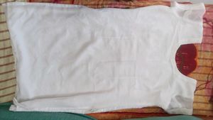 White Embroidered chikankari Kurta