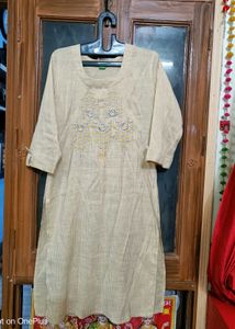 Embroidered Striped Kurti Set
