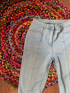 URBANIC Straight Fit Jeans