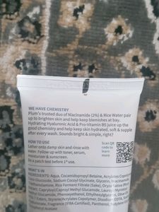 Plum Niacinamide Simply Bright