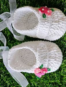 Crochet baby Girl White Shoes