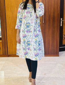Floral White kurti - Zudio