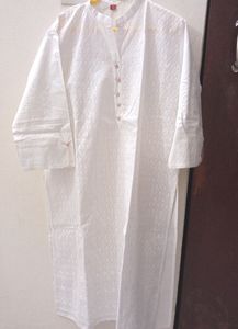 Beautiful White Pure Cotton Kurta With embroidery