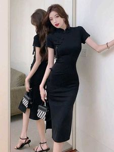 Black Cheongsam Qipao