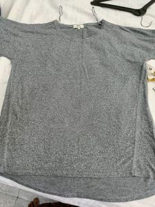 OVER SIZED GREY TOP