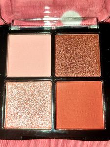 NYKAA Eyeshadow Palette