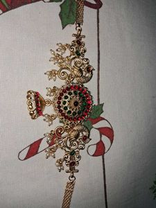 Neckpiece
