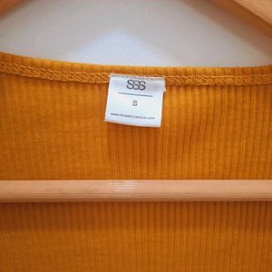 SSS&#39; Yellow Ribbed Square Neck Top
