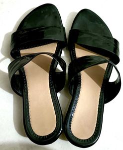 Flat Footwear